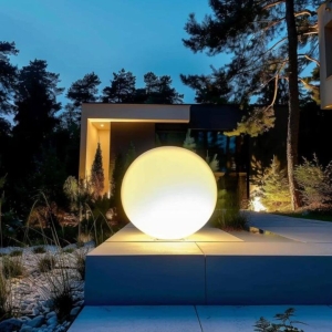 Biała lampa LED stojąca kula Micante mBALL Premium 